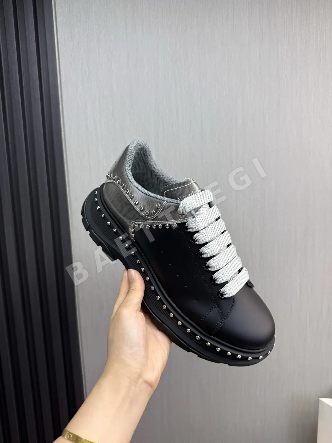 알렉산더맥퀸 메시 스니커즈 상세 이미지 8
