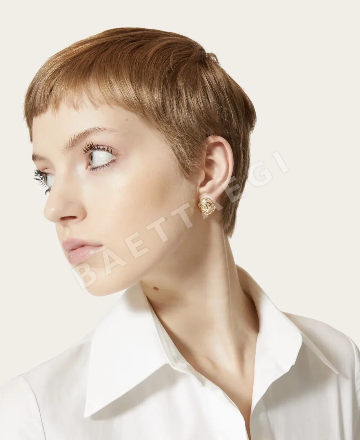 발렌티노 스와로브스키 크리스탈 장식 귀걸이 상세 이미지 7