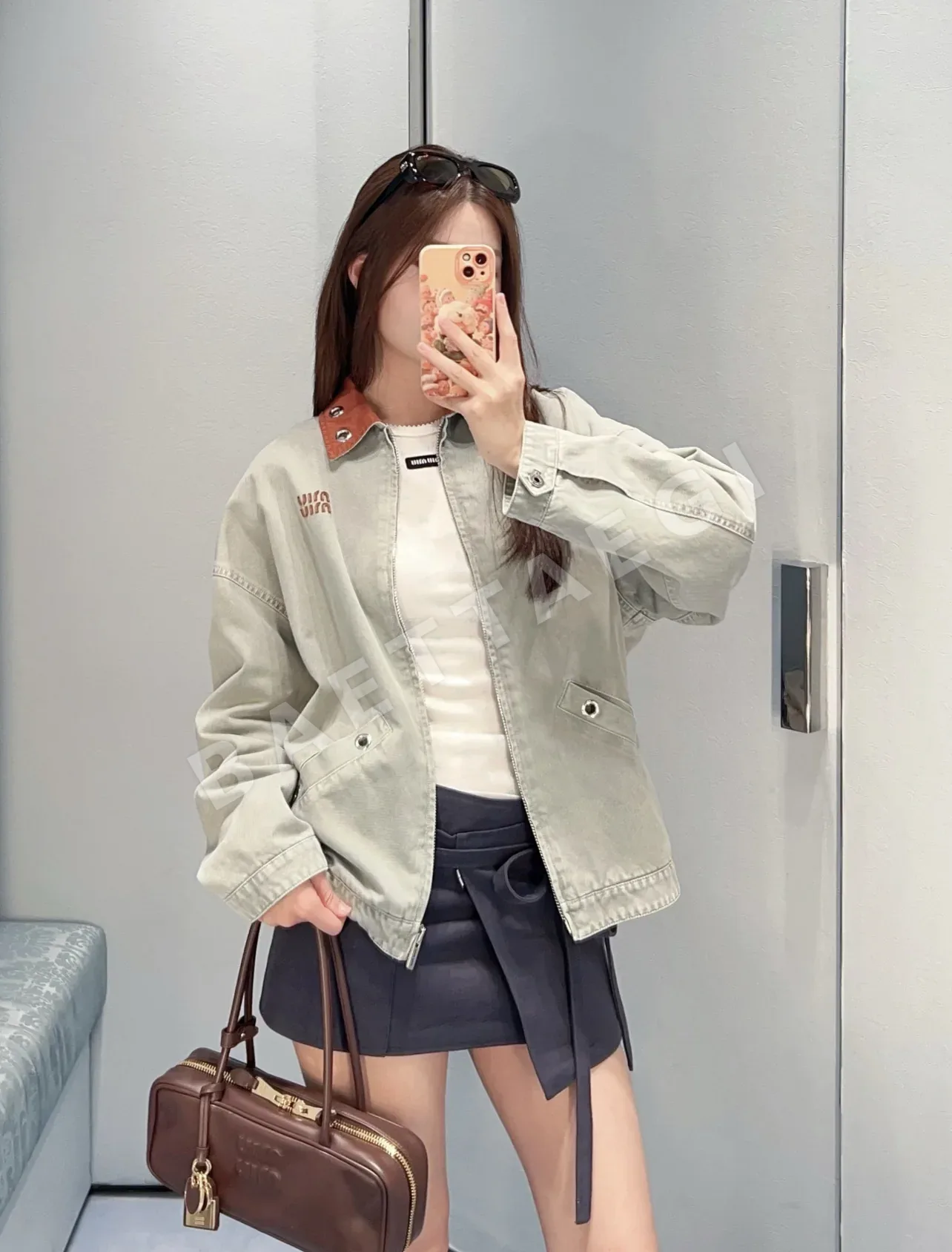 미우미우 회녹색 코튼 데님 크롭 자켓 상세 이미지 5