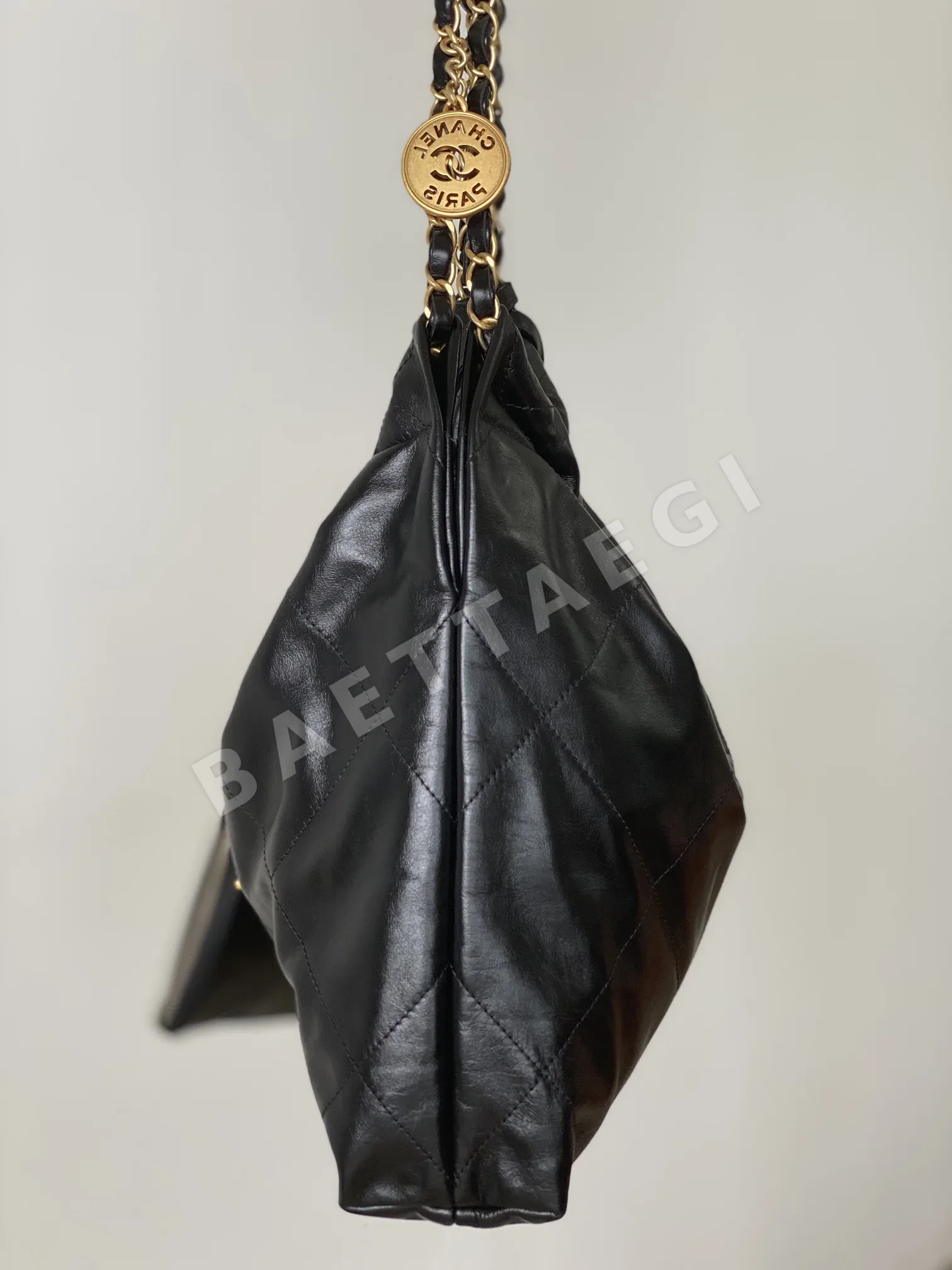 샤넬 오리지널 블랙 송아지가죽 가방 상세 이미지 5