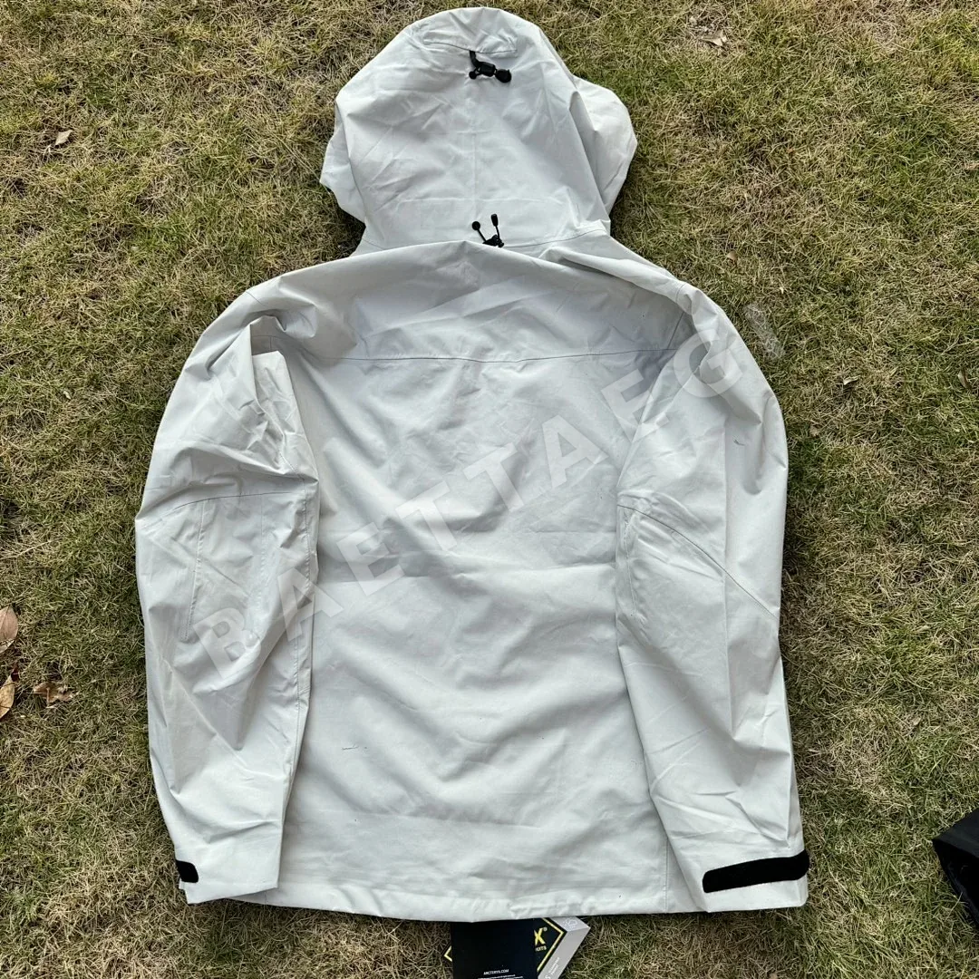 아크테릭스 [TZ] 알파 SV 자켓 6세대 아이보리 200134 Arc'teryx Alpha SV Jacket 6 Ivory 상세 이미지 19