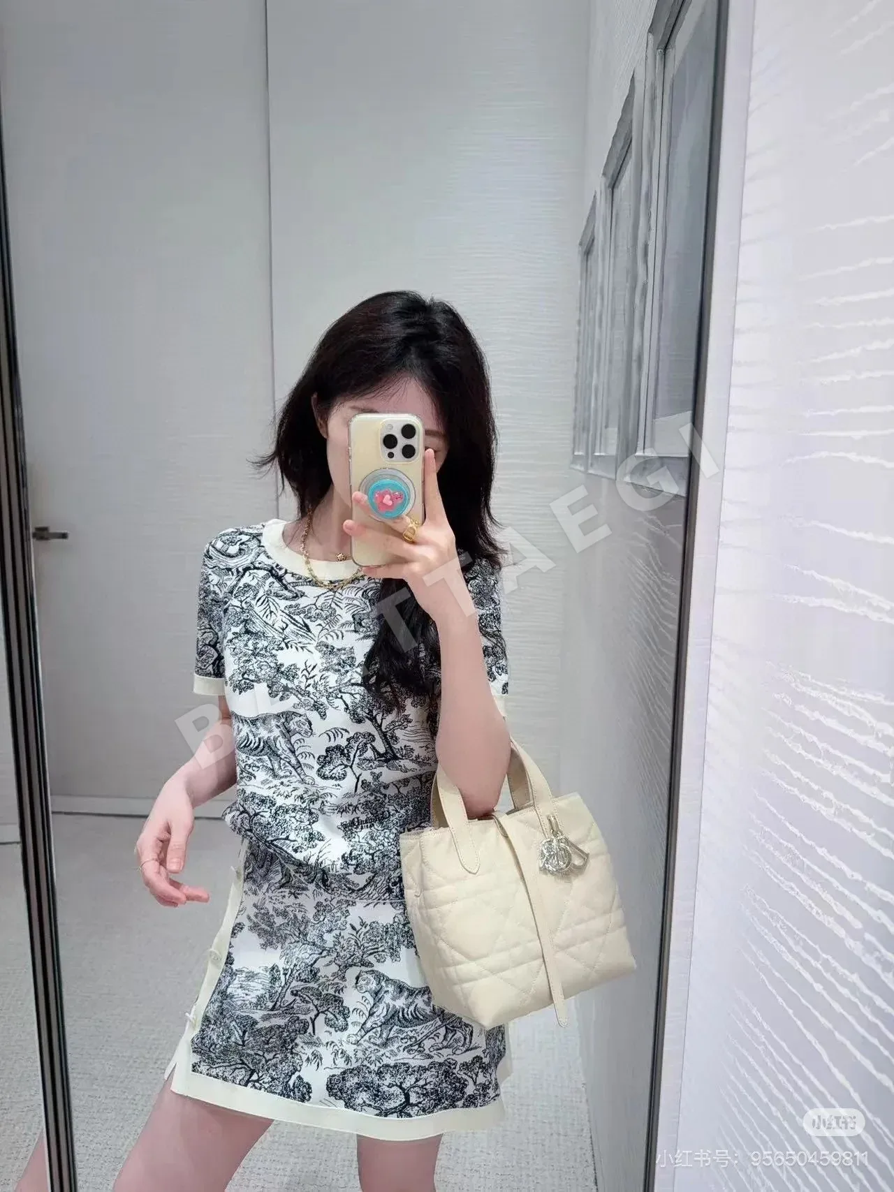 디올 토일러리 패턴 미디 스커트 상세 이미지 5