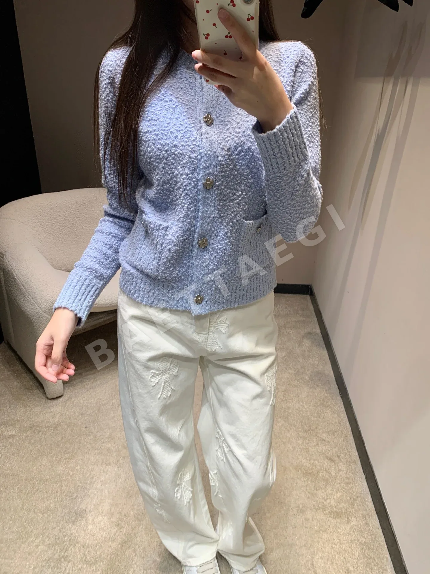 디올 텍스처드 울 크루넥 크롭 가디건 상세 이미지 8