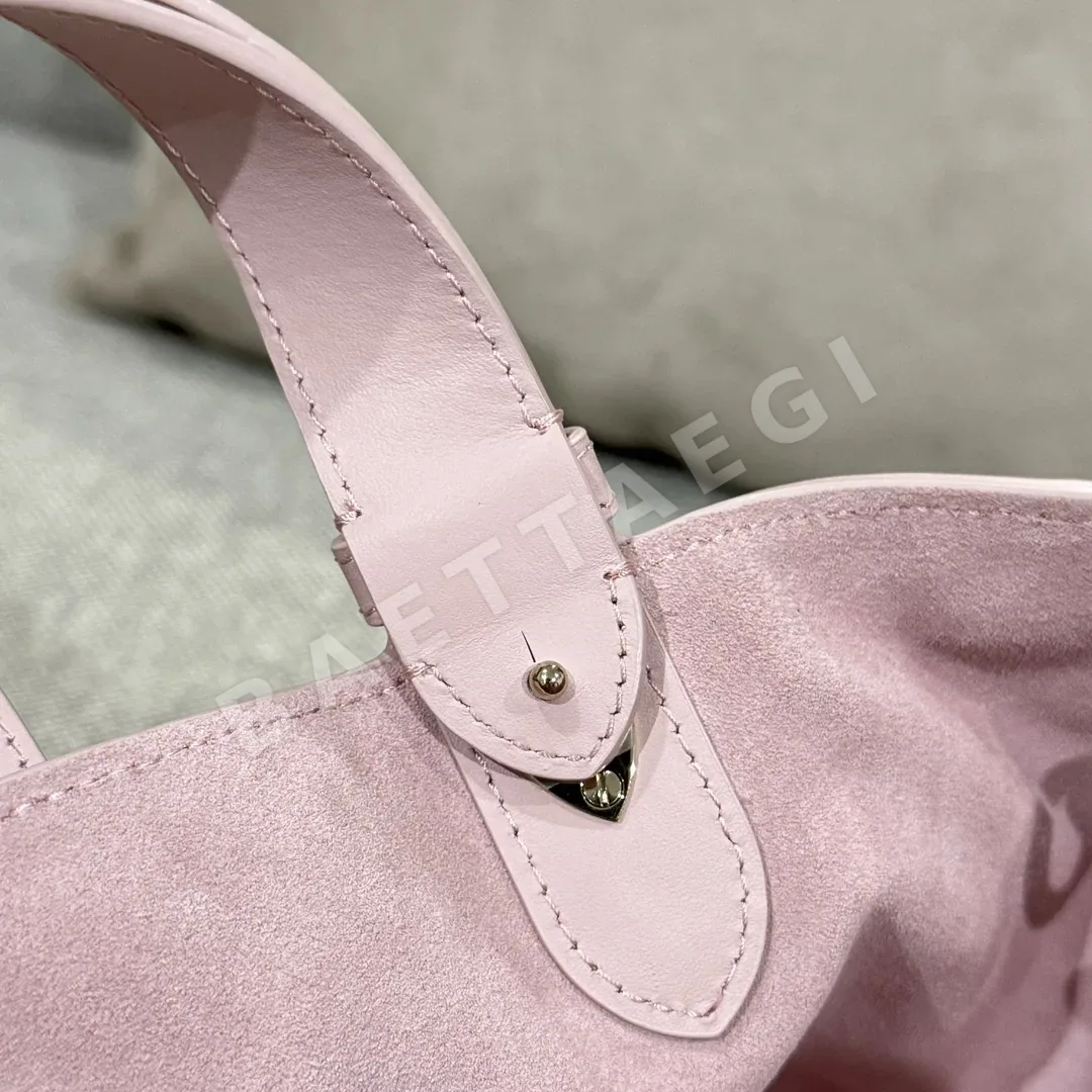 디올 사쿠라 핑크 스몰 가방 상세 이미지 8