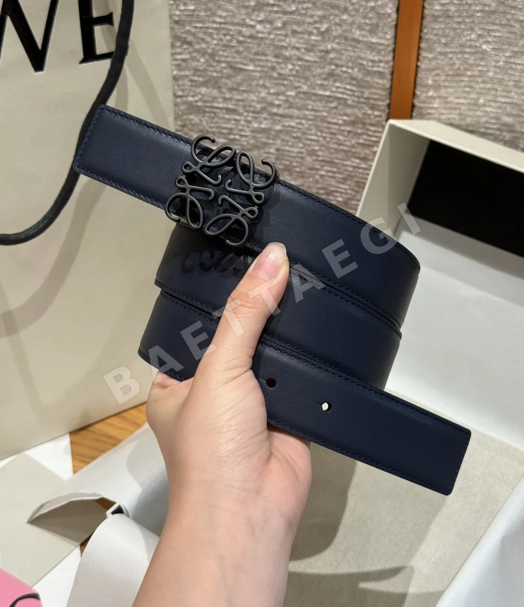 로에베 아나그램 양면 가죽 벨트 상세 이미지 3