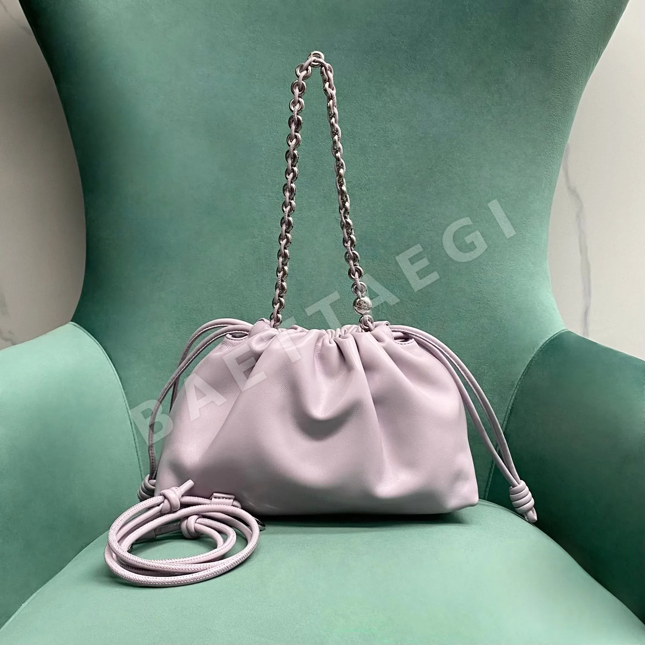 로에베 플라멩코 램스킨 복조리백 77223