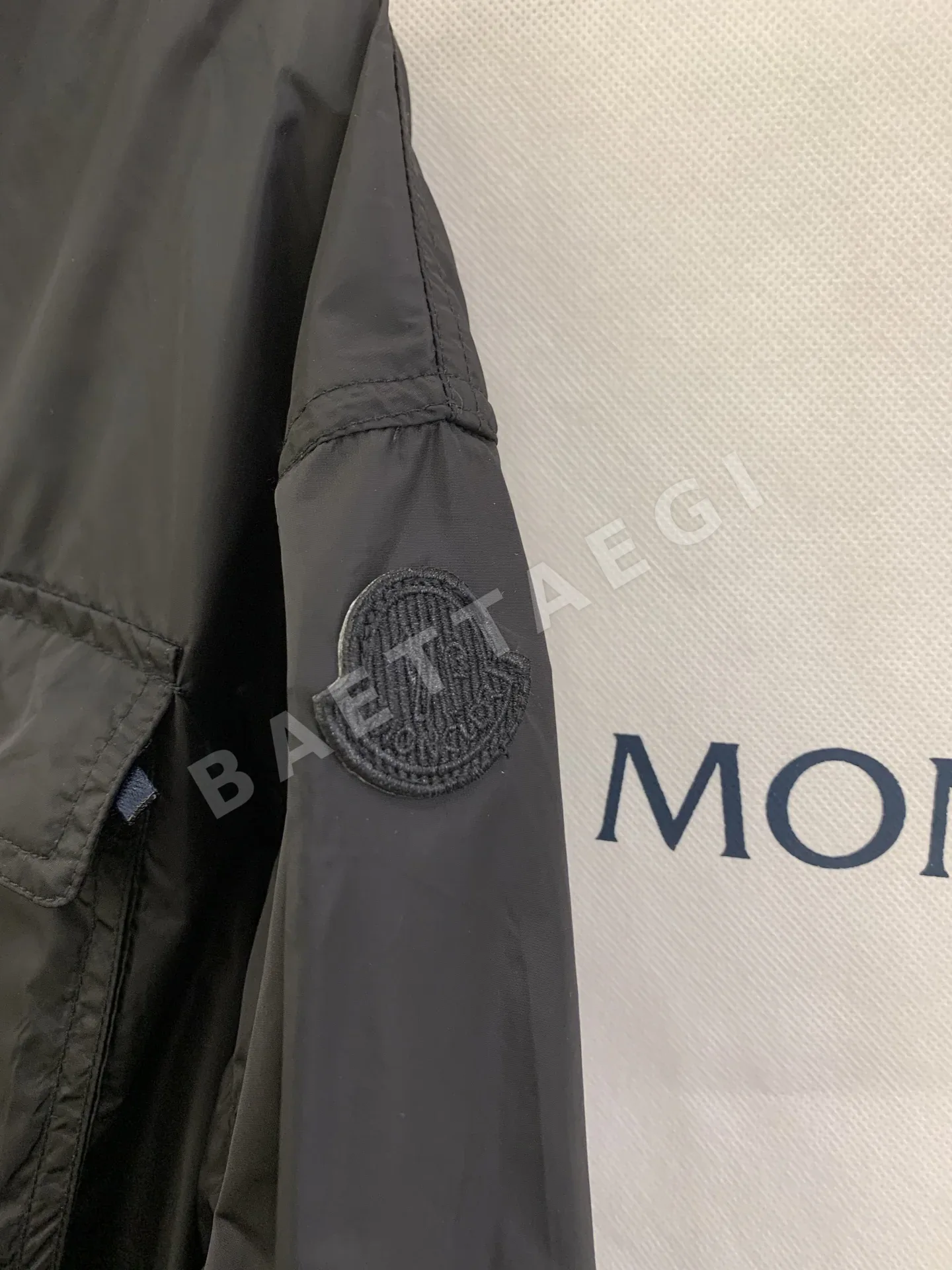 몽클레르 여성 블랙 화이트 플리츠 원피스 레플리카 6516 상세 이미지 8