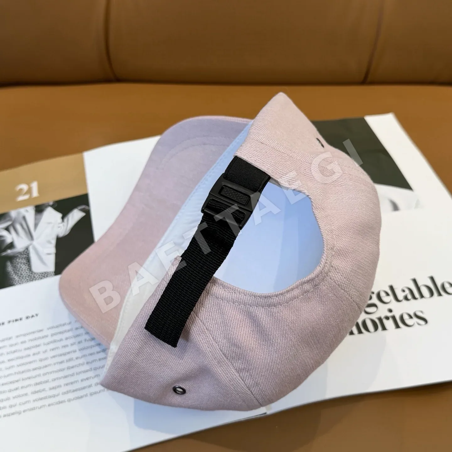 샤넬 3D 자수 로고 야구모자 상세 이미지 3