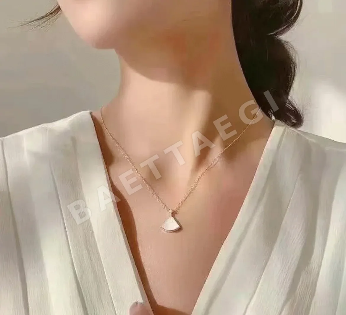 불가리 골드 부채꼴 목걸이 상세 이미지 2