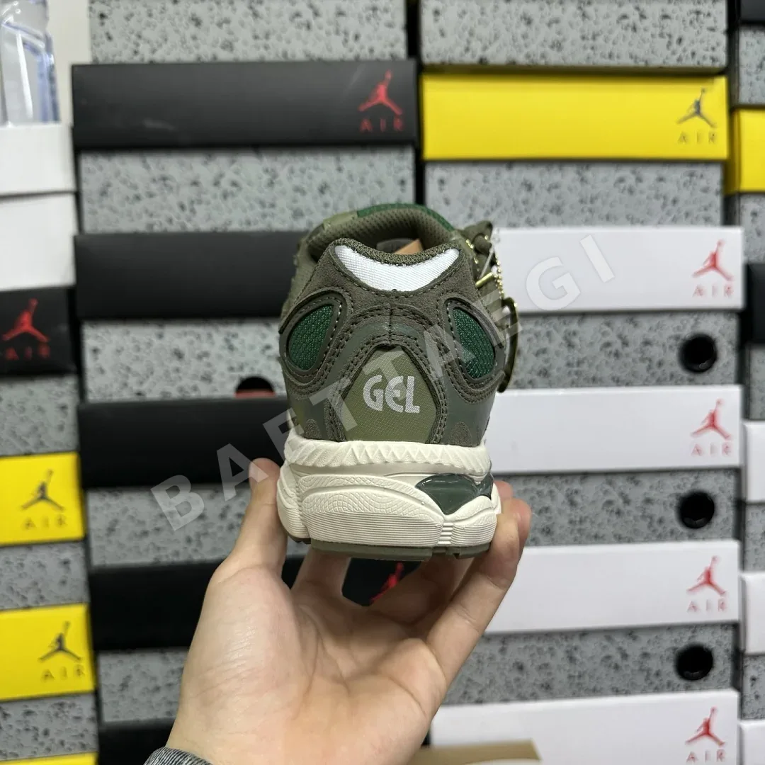 아식스 [WZ] 젤 NYC 1203A739-300 200382 Asics Gel-NYC Grove Olive Canvas 상세 이미지 6