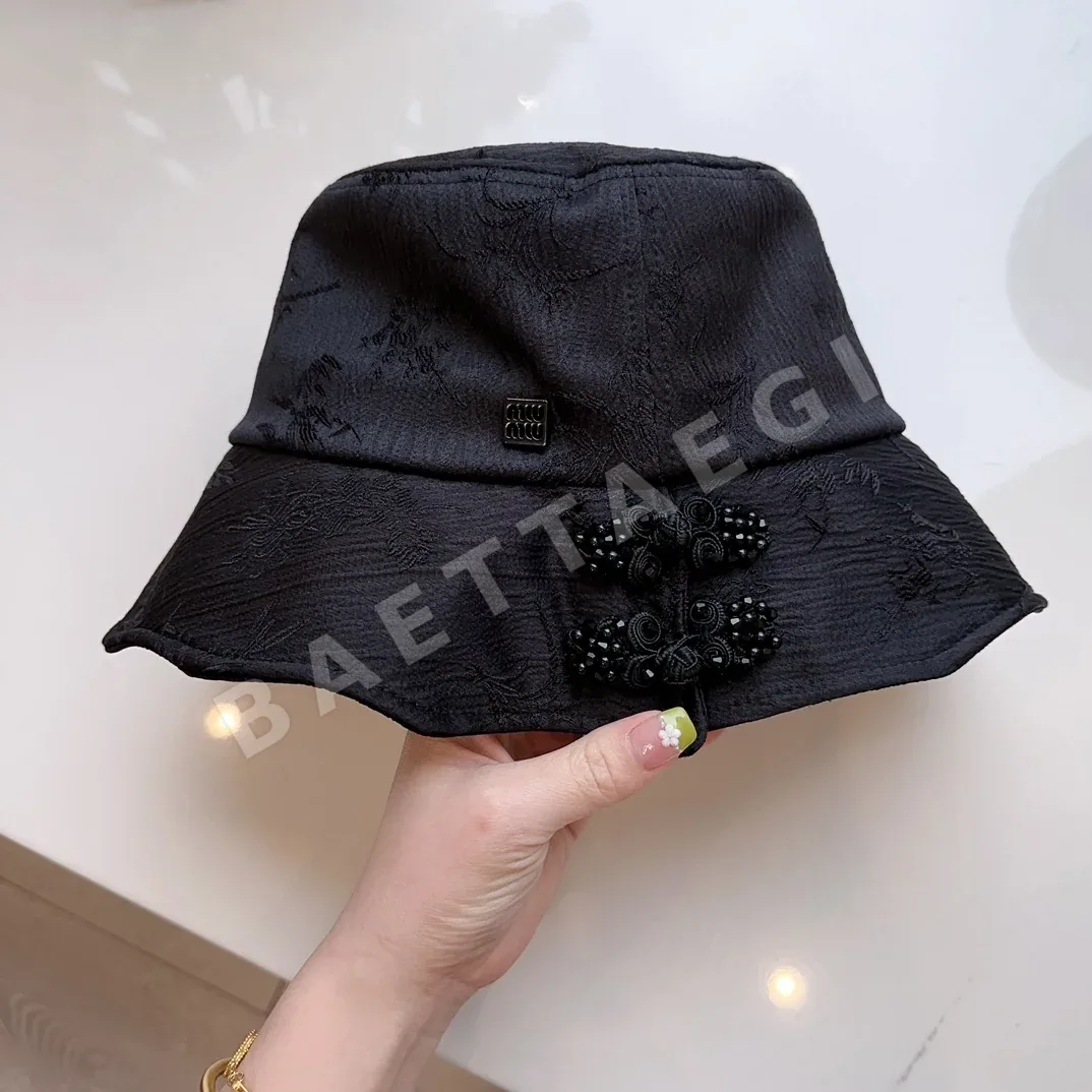 미우미우 모자 81043 Miu Miu Cap 상세 이미지 8