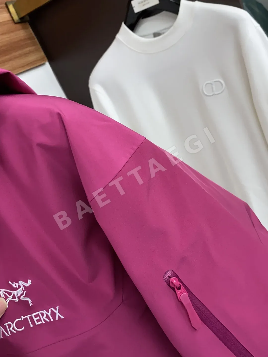 아크테릭스 알파 SV GORE-TEX 프로 남성 자켓 상세 이미지 4