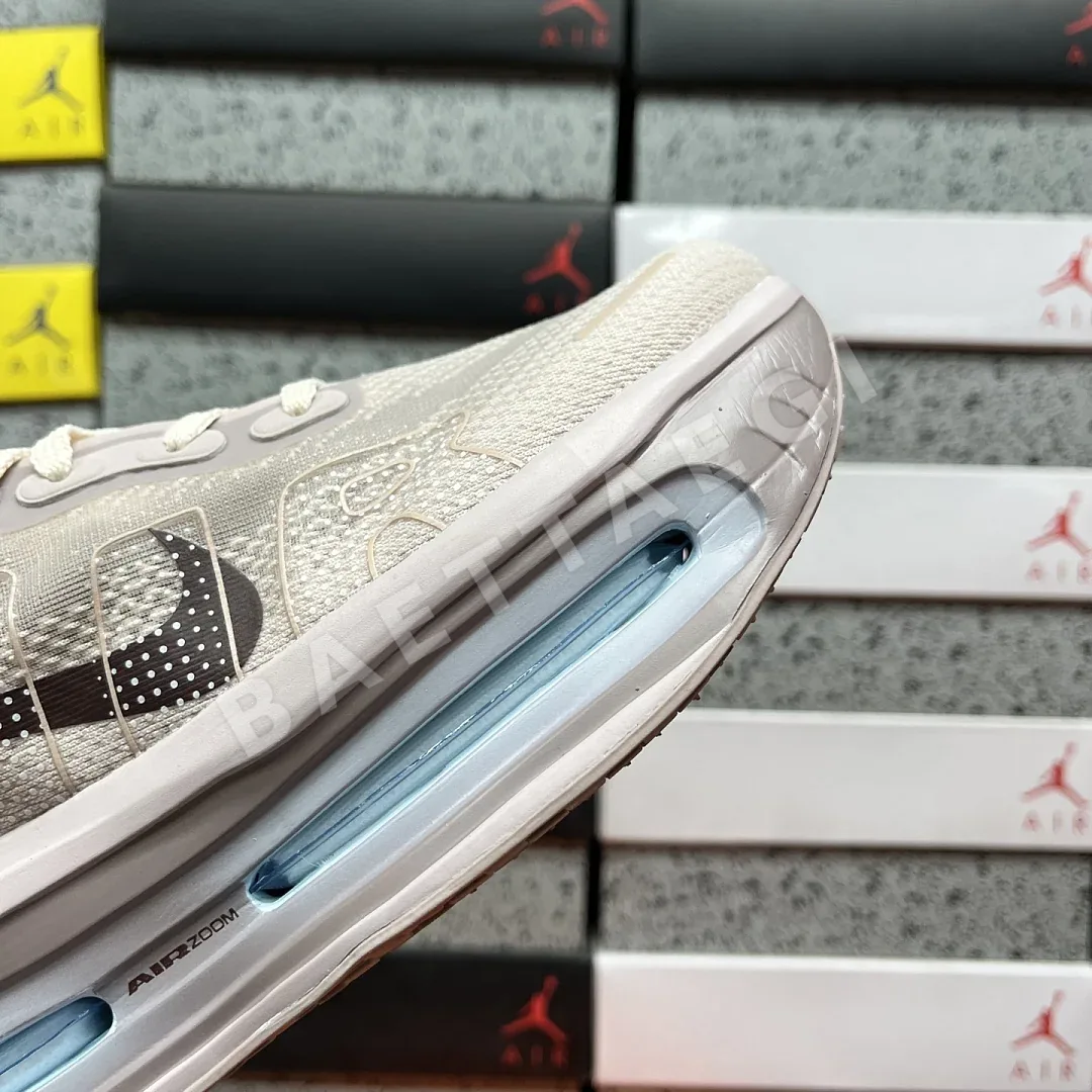 나이키 [CG] 보메로 프리미엄 HQ5963-607 201993 Nike Vomero Premium 상세 이미지 7