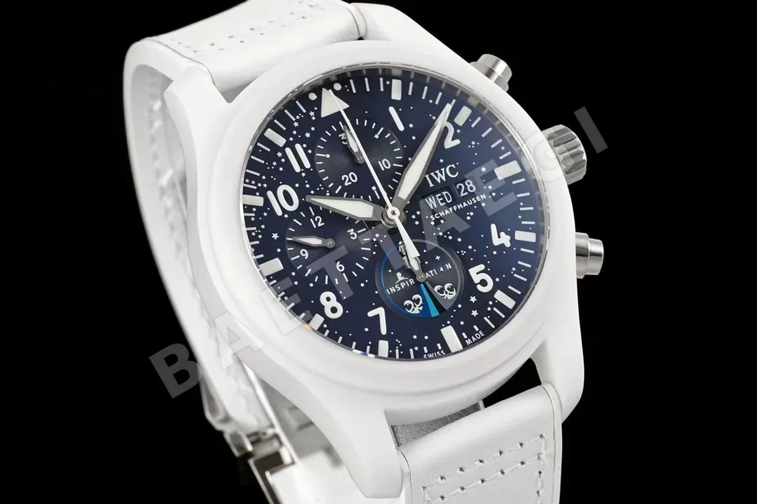 IWC 파일럿 크로노그래프 인스피레이션 4 세라믹 시계 상세 이미지 3