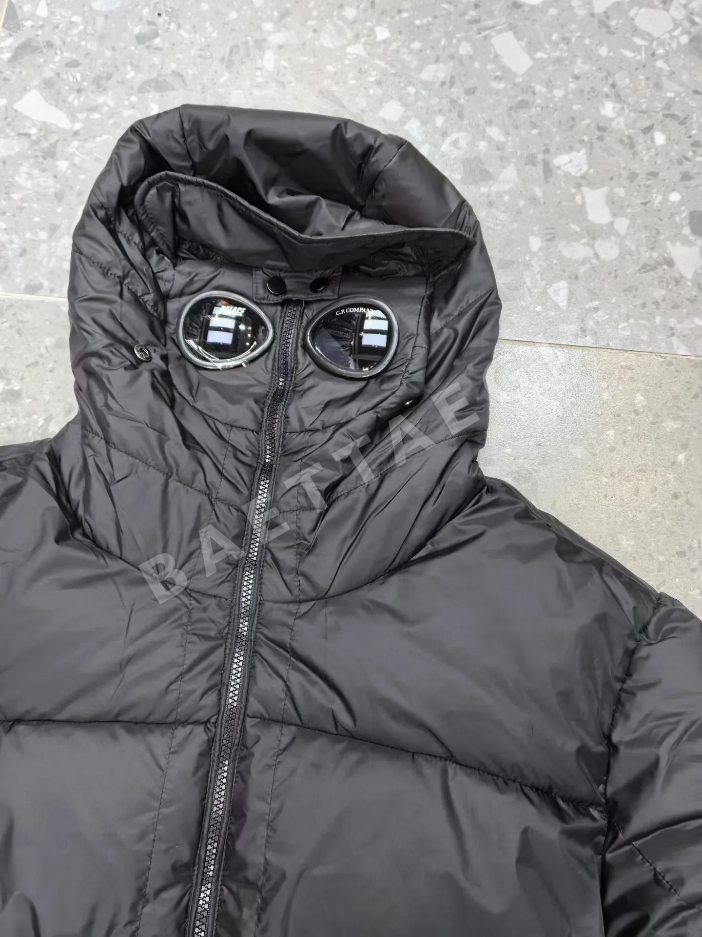 CP컴퍼니 면 충전 남성 패딩 상세 이미지 8