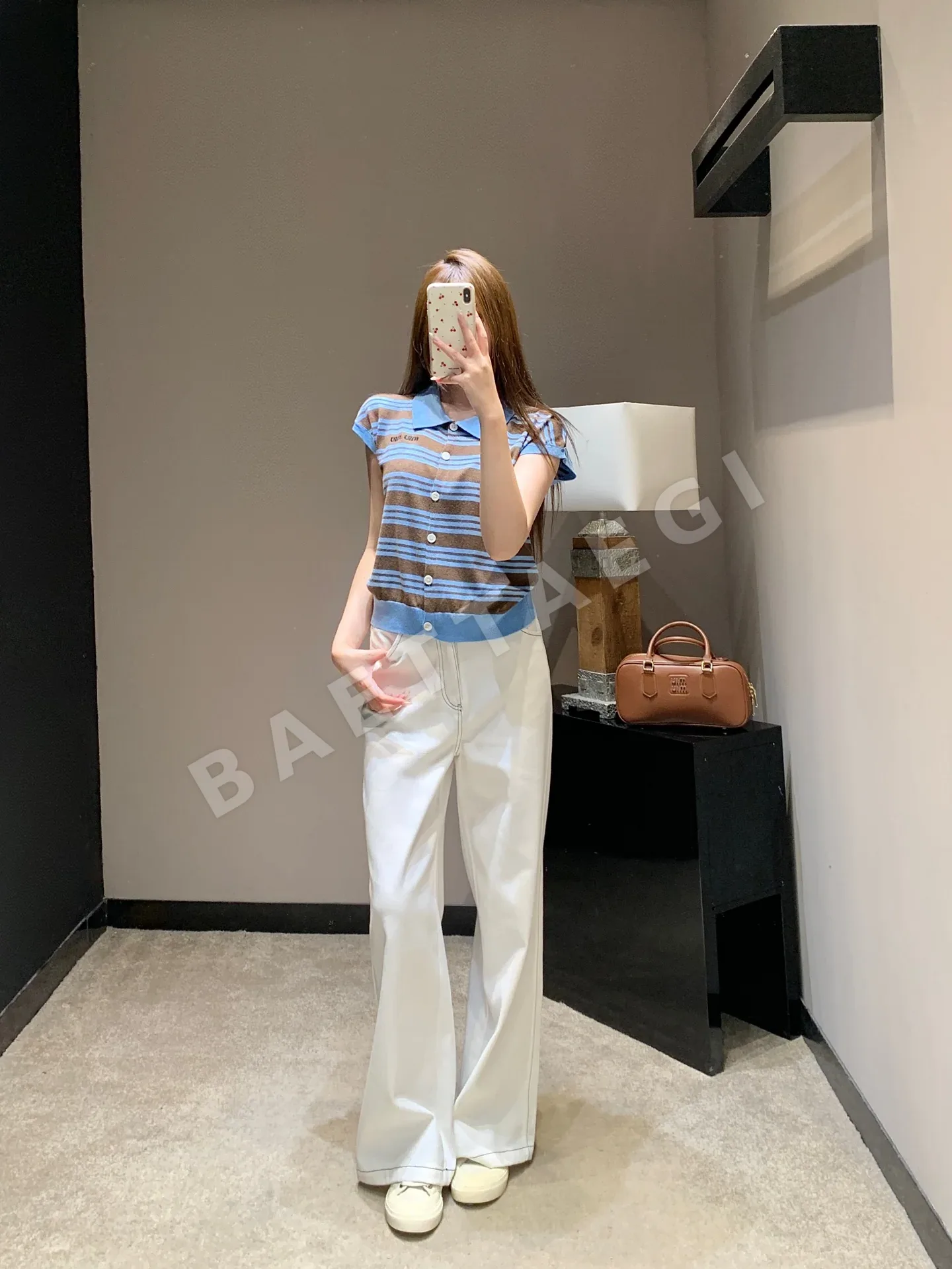 미우미우 여성 반팔 상세 이미지 4