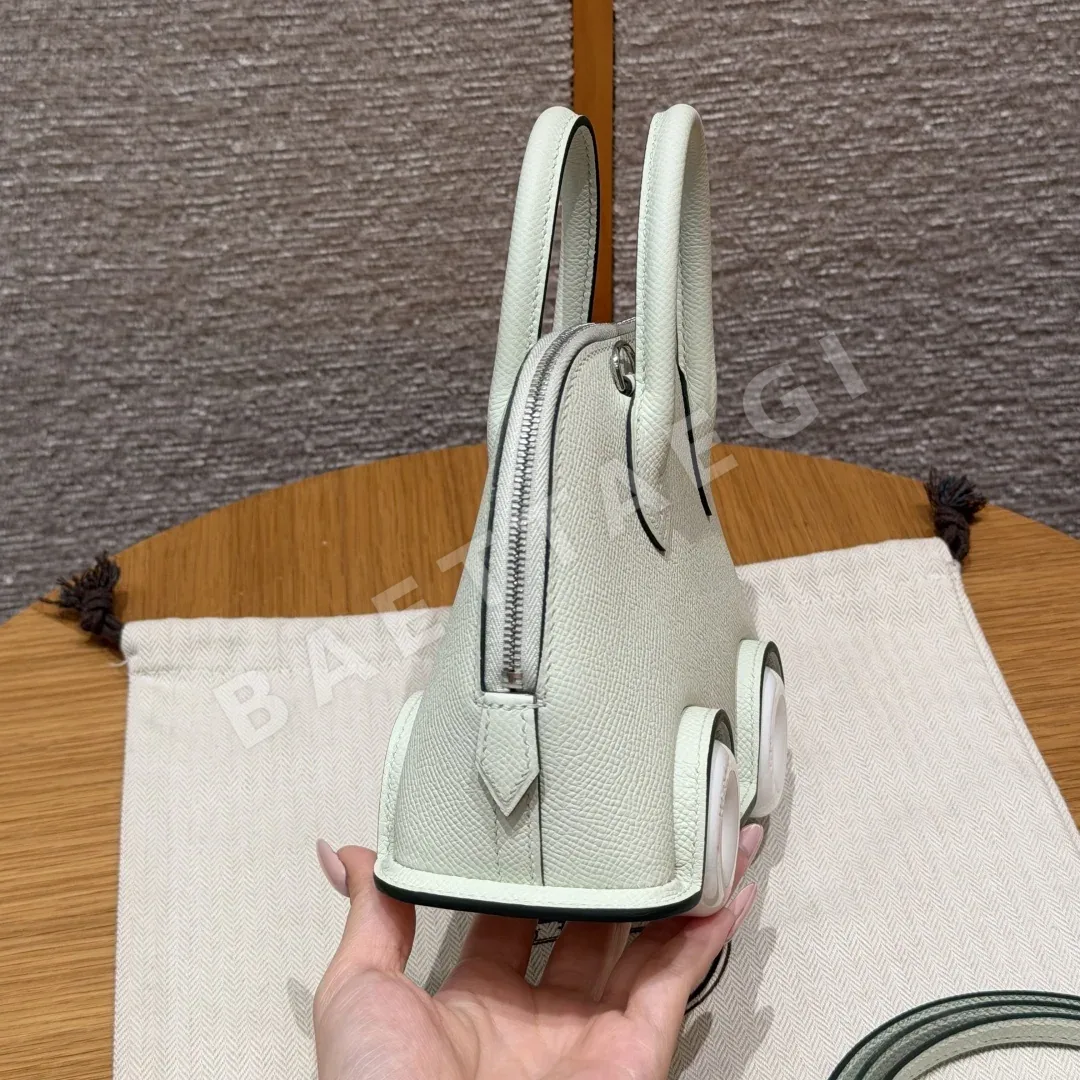 에르메스 볼리드 바퀴 가방 상세 이미지 3