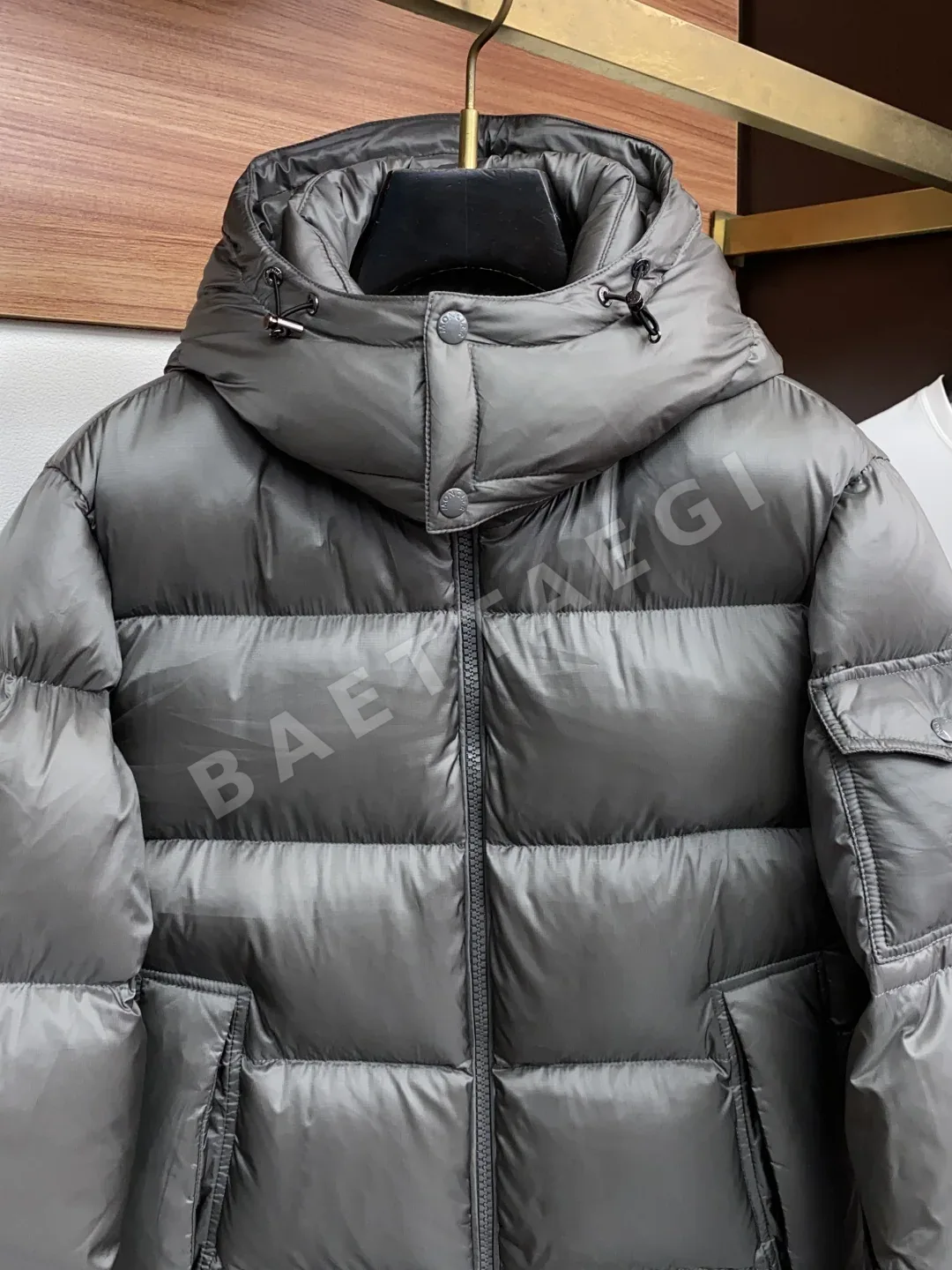 몽클레르 쿠예르 후드 패딩 재킷 상세 이미지 2