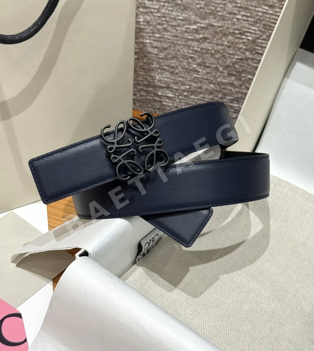 로에베 아나그램 양면 가죽 벨트 상세 이미지 2