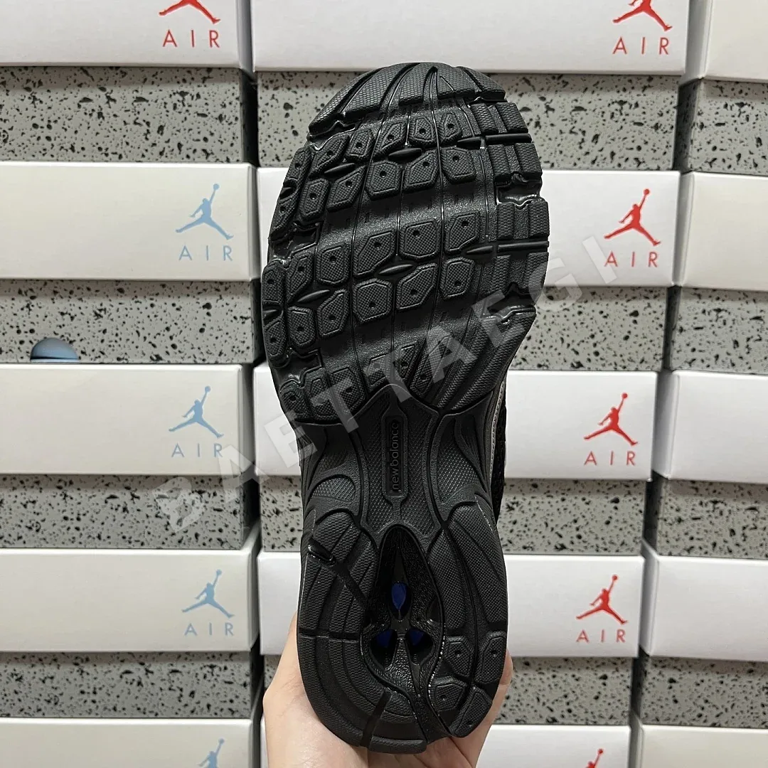 뉴발란스 [XY] 740v2 U740BM2 202055 New Balance 740v2 Black Grey Silver 상세 이미지 4