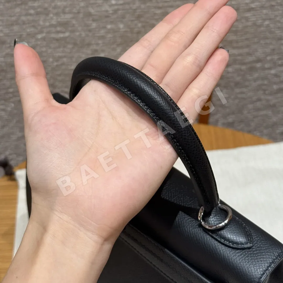 에르메스 켈리 25 블랙 실버 하드웨어 가방 상세 이미지 6