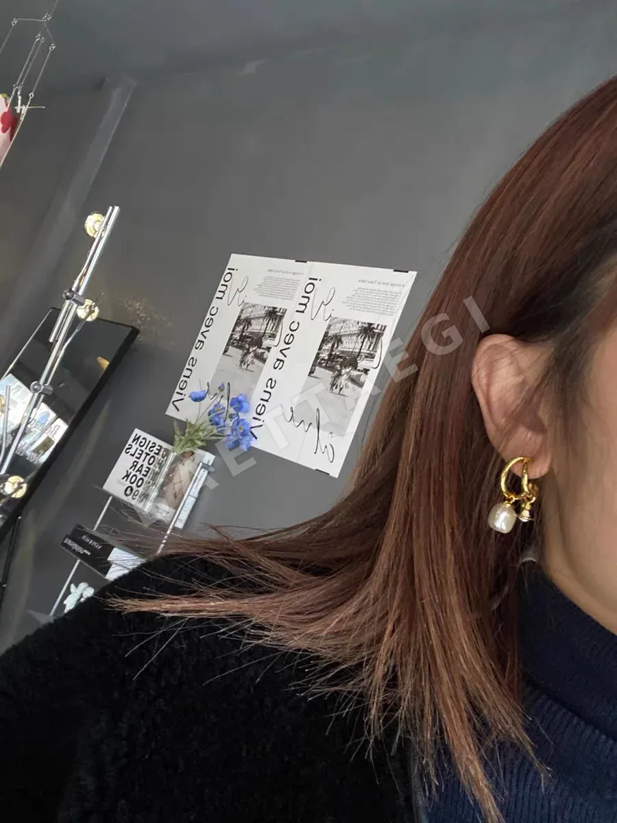 비비안웨스트우드 새턴 귀걸이 상세 이미지 2