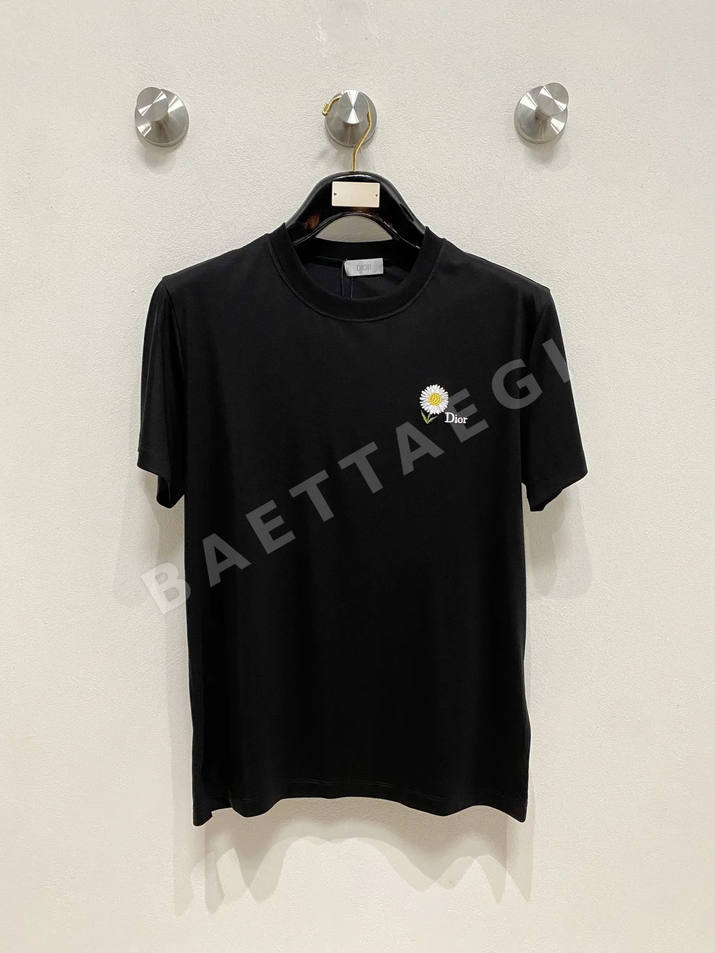 디올 크루넥 반팔 티셔츠 47260