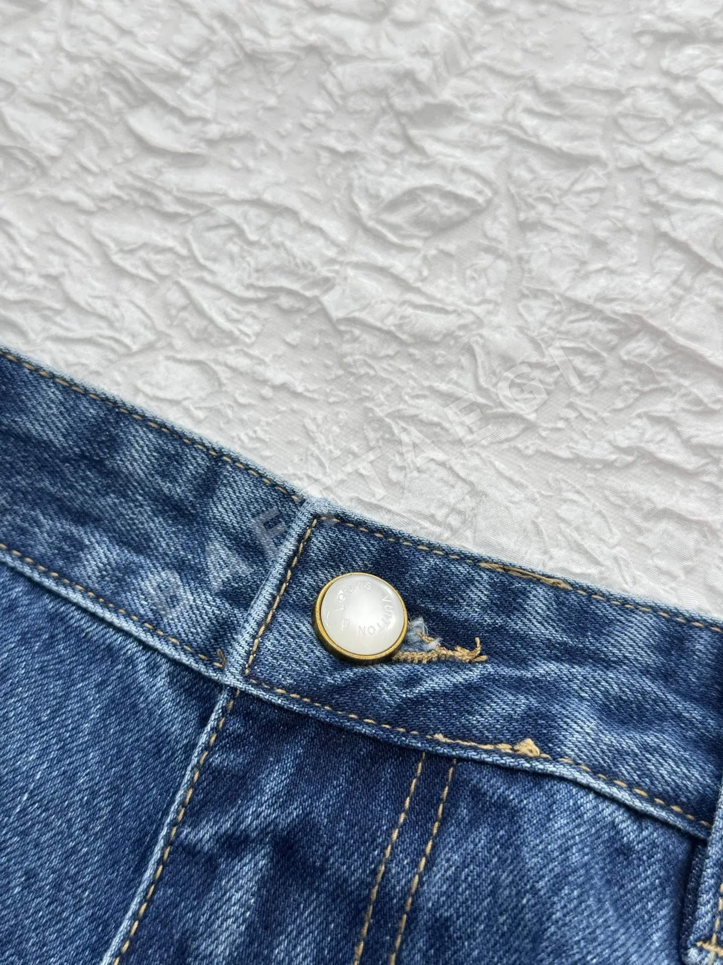 루이비통 라인스톤 장식 데님 여성 바지 상세 이미지 6