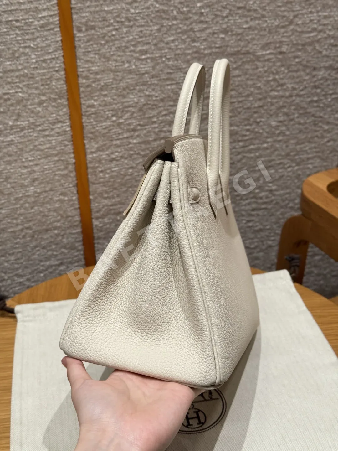 에르메스 버킨 25 가죽 가방 상세 이미지 4