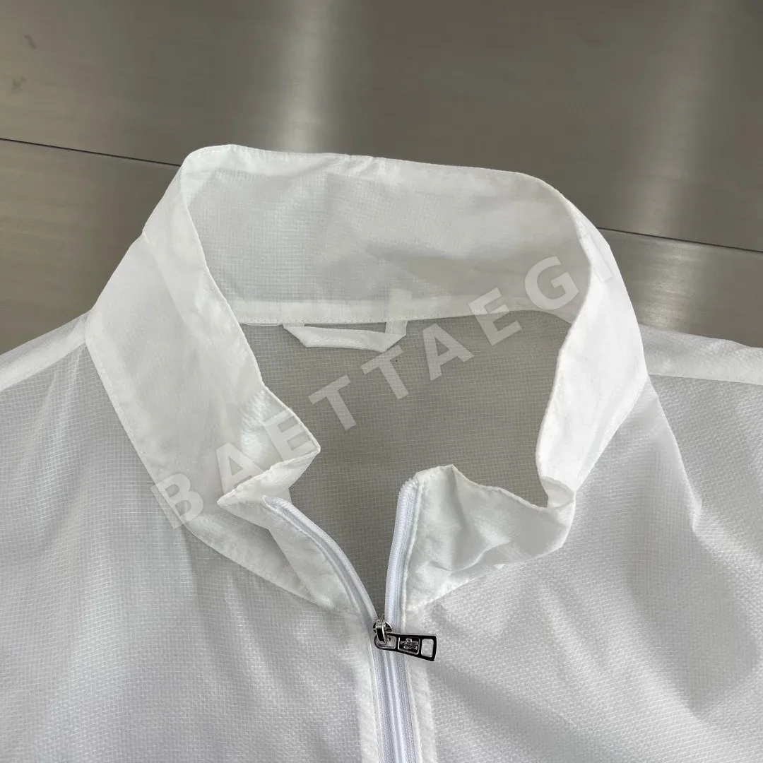 몽클레르 체크 패턴 나일론 후드 자켓 상세 이미지 3