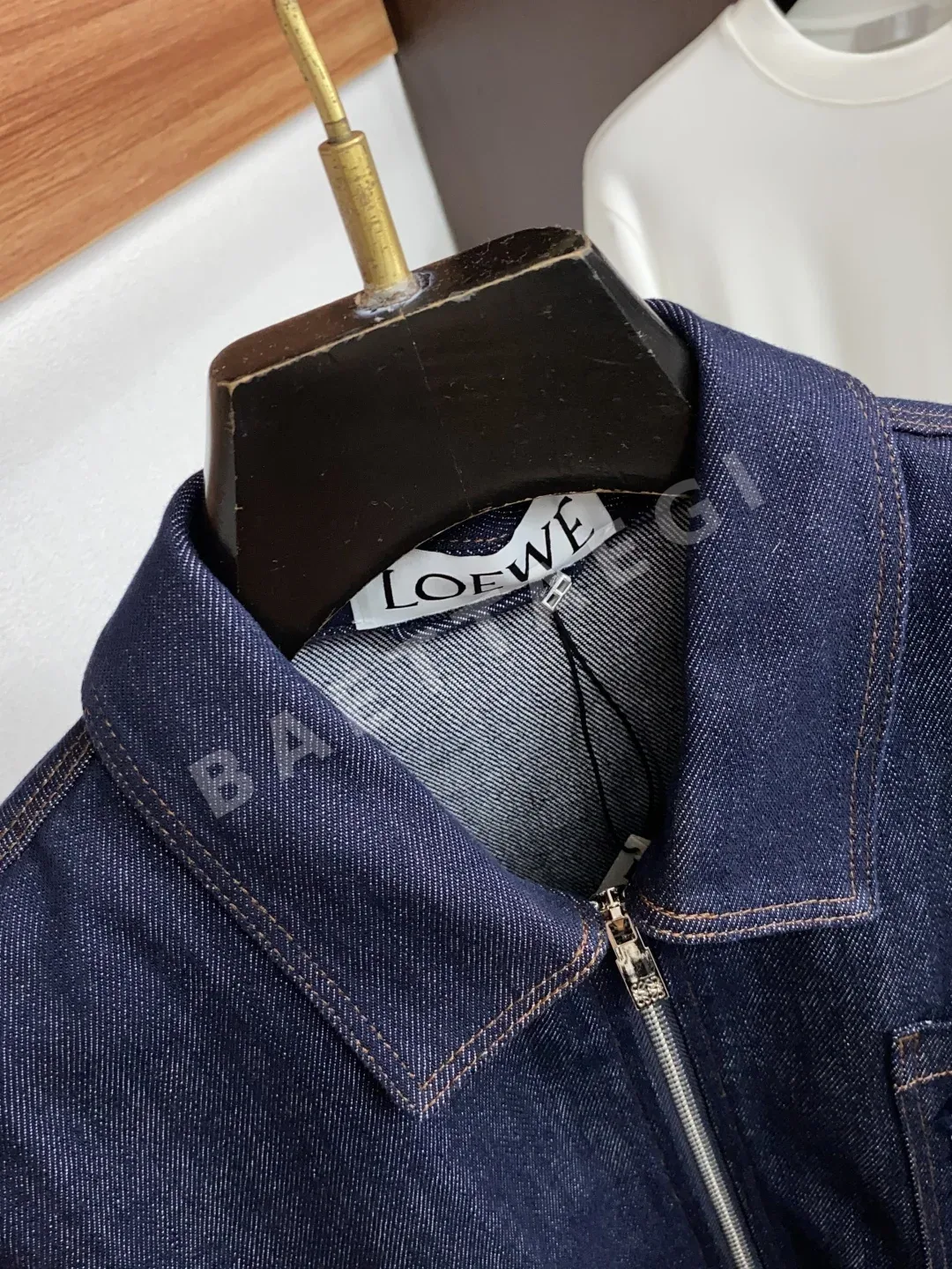 로에베 데님 카라 자켓 상세 이미지 3