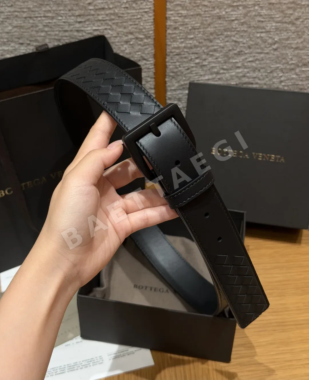 보테가베네타 인트레치아토 가죽 남성 벨트 상세 이미지 9