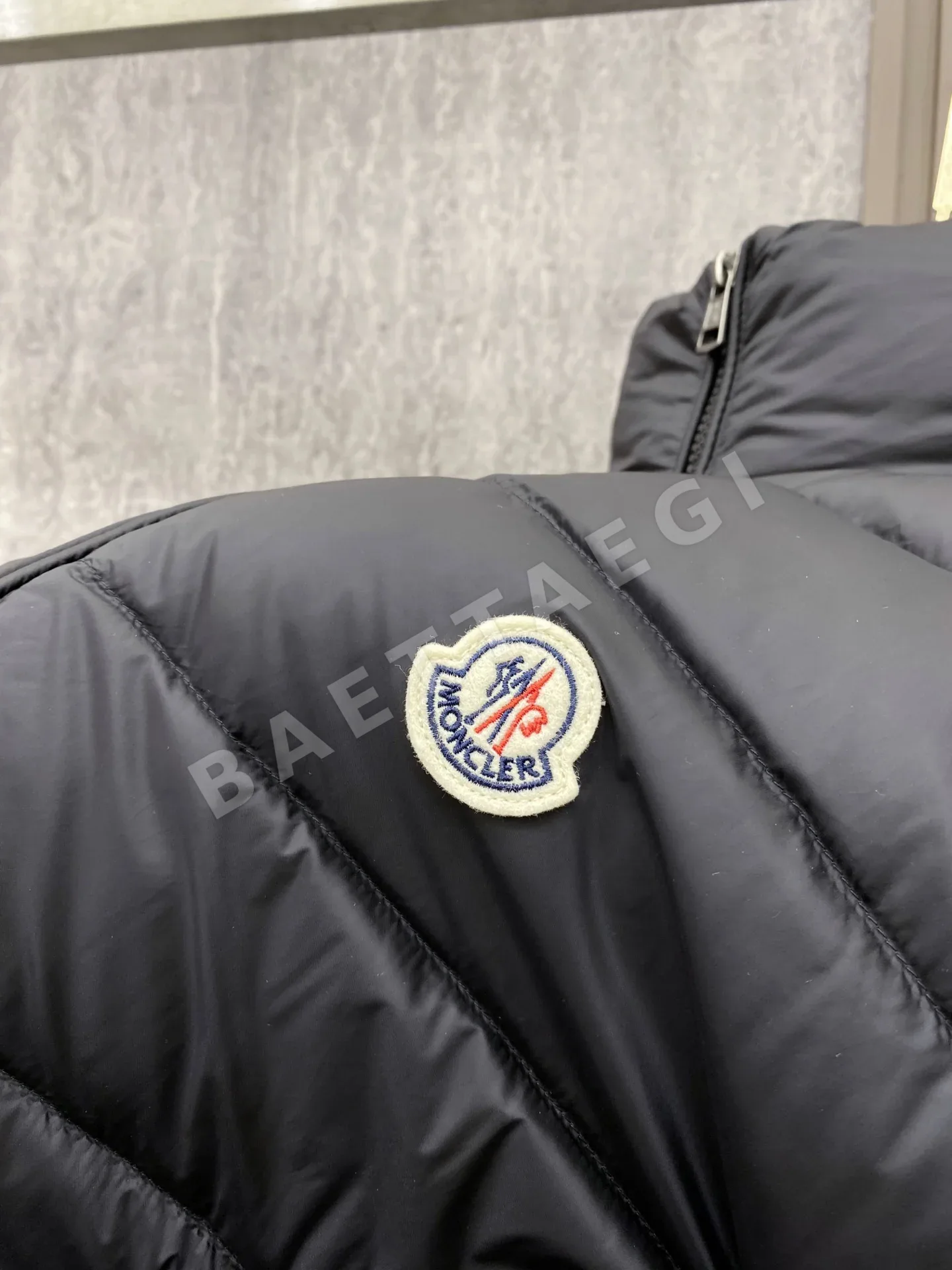 몽클레르 남성 경량 다운 패딩 상세 이미지 17