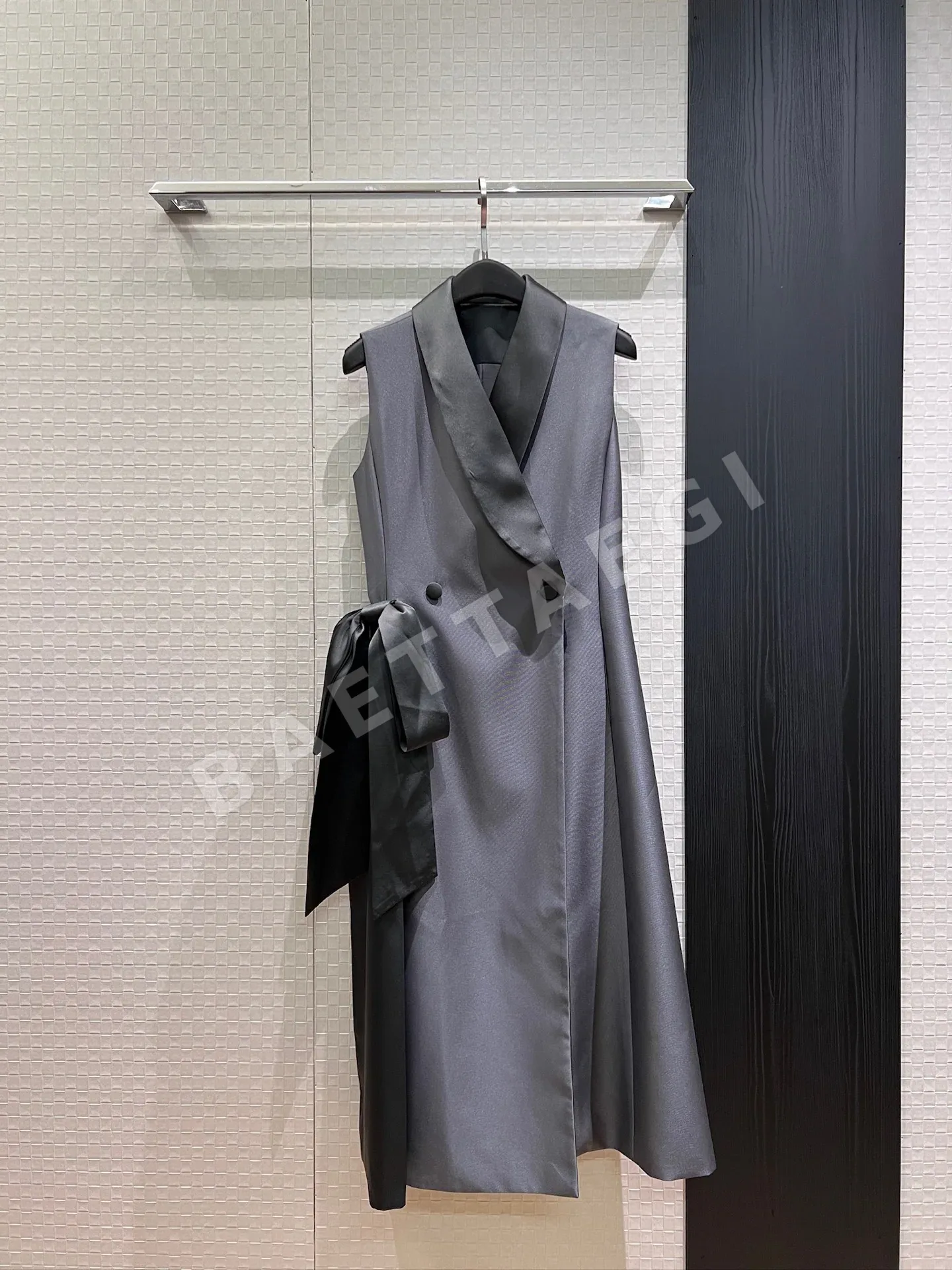 디올 숄카라 더블 버튼 베스트 자켓 상세 이미지 3