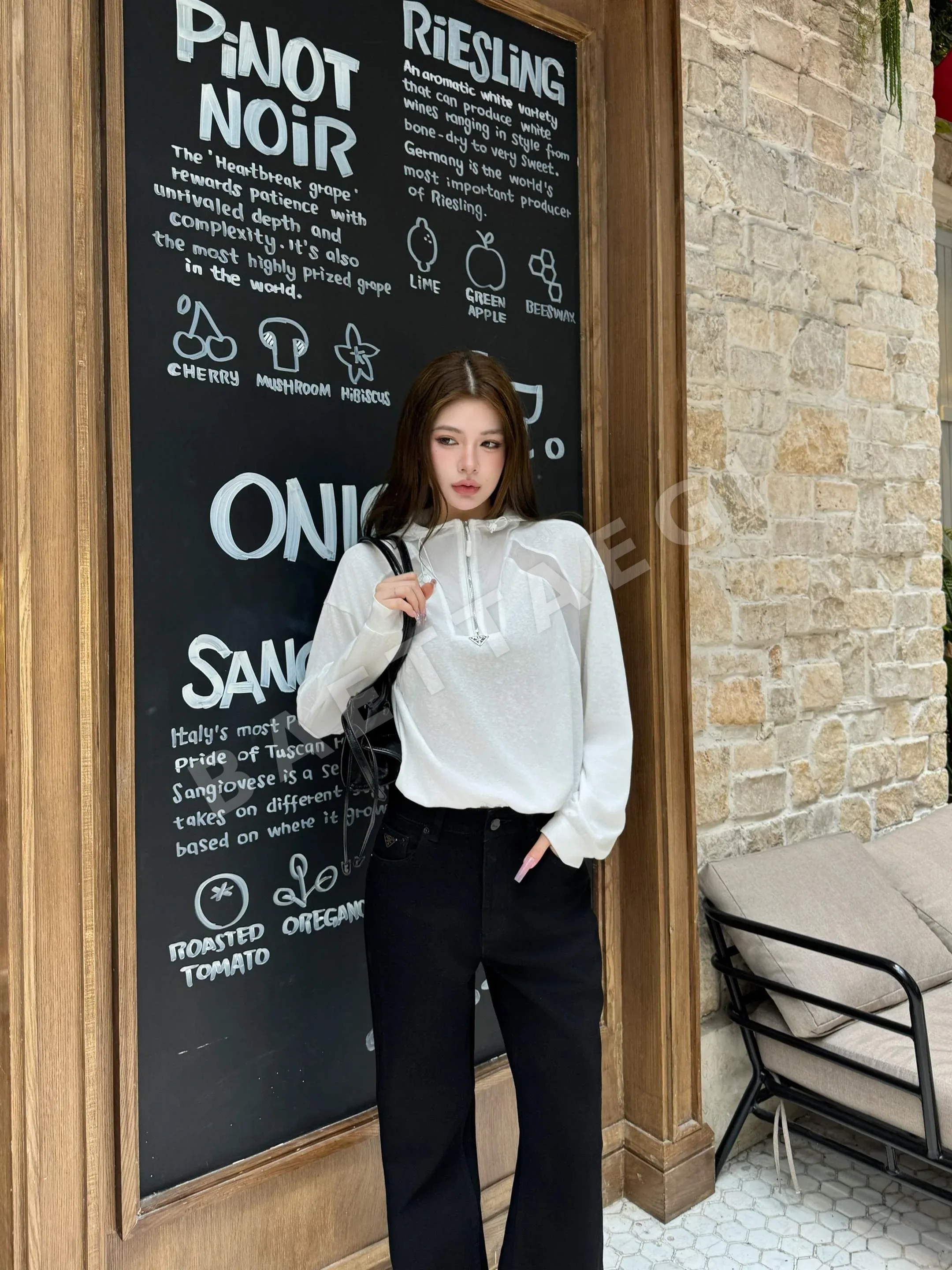 프라다 반지퍼 후드 여성 긴팔 탑 114731