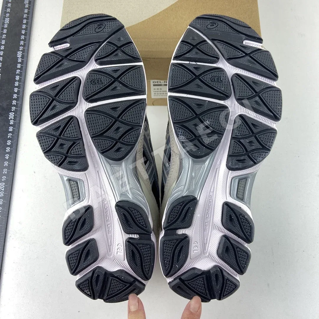 아식스 [HP] 젤 NYC 1201A789-001 200230 Asics Gel-NYC Black Clay Grey 상세 이미지 7