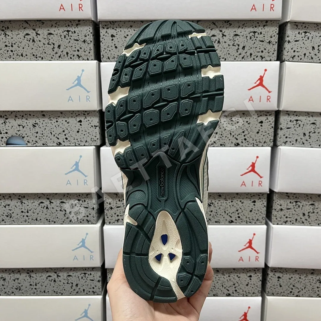 뉴발란스 [XY] 740v2 U740MC2 202058 New Balance 740v2 상세 이미지 4