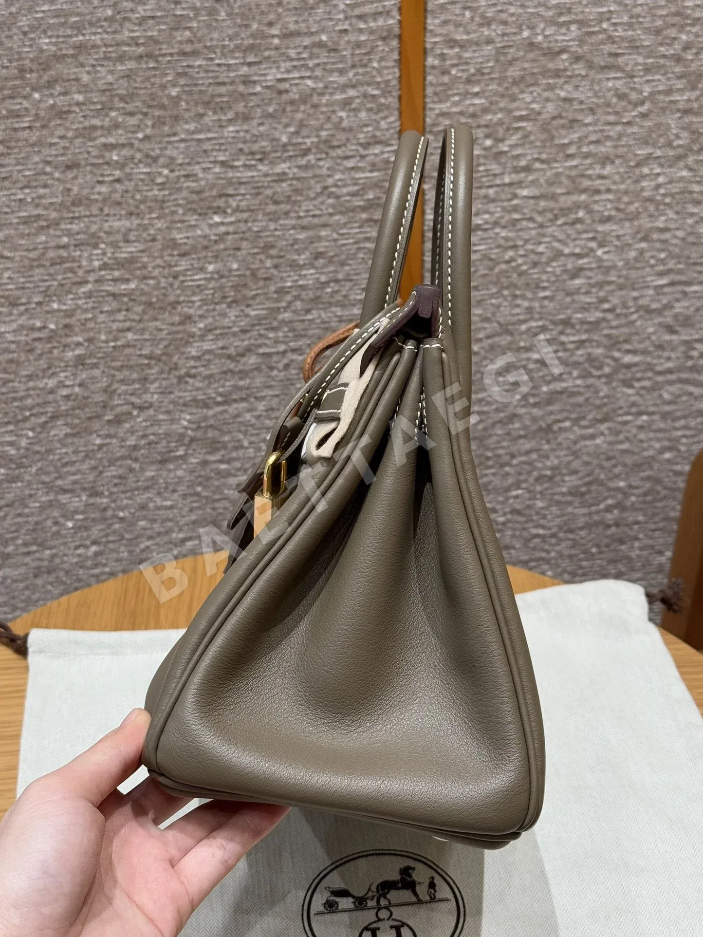 에르메스 버킨 가방 프랑스산 스위프트 가죽 상세 이미지 3