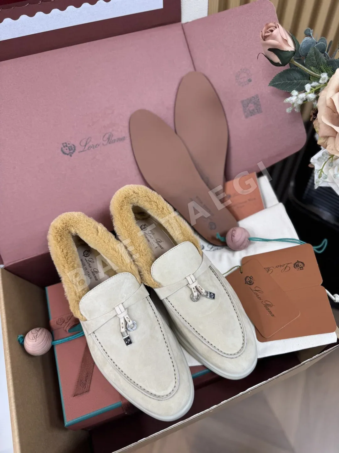 로로피아나 코요테 퍼 수제 신발 93301
