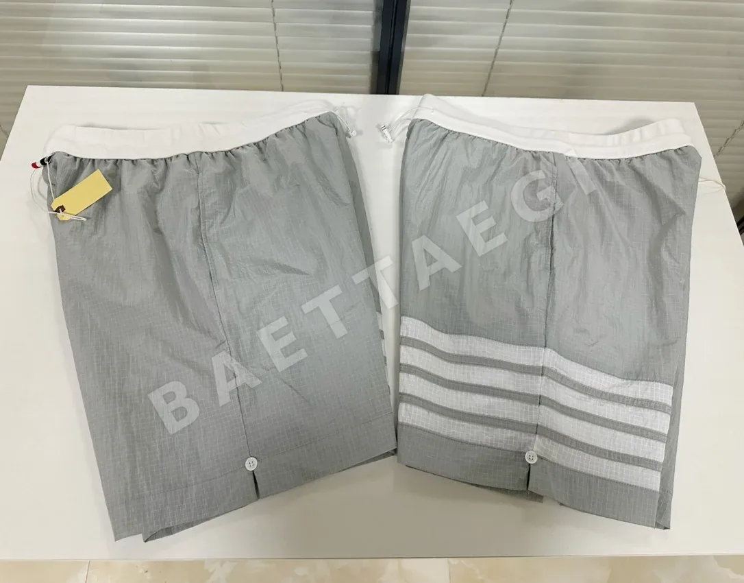 톰브라운 체크 리브 남성 니트 레플리카 46712 Thom Browne Shorts 상세 이미지 4