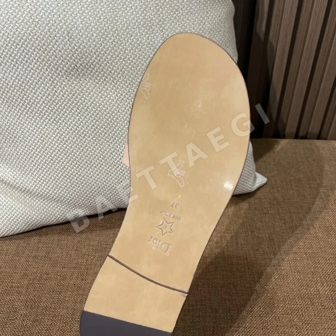 디올 디웨이 뮬 핑크 샌들 상세 이미지 9