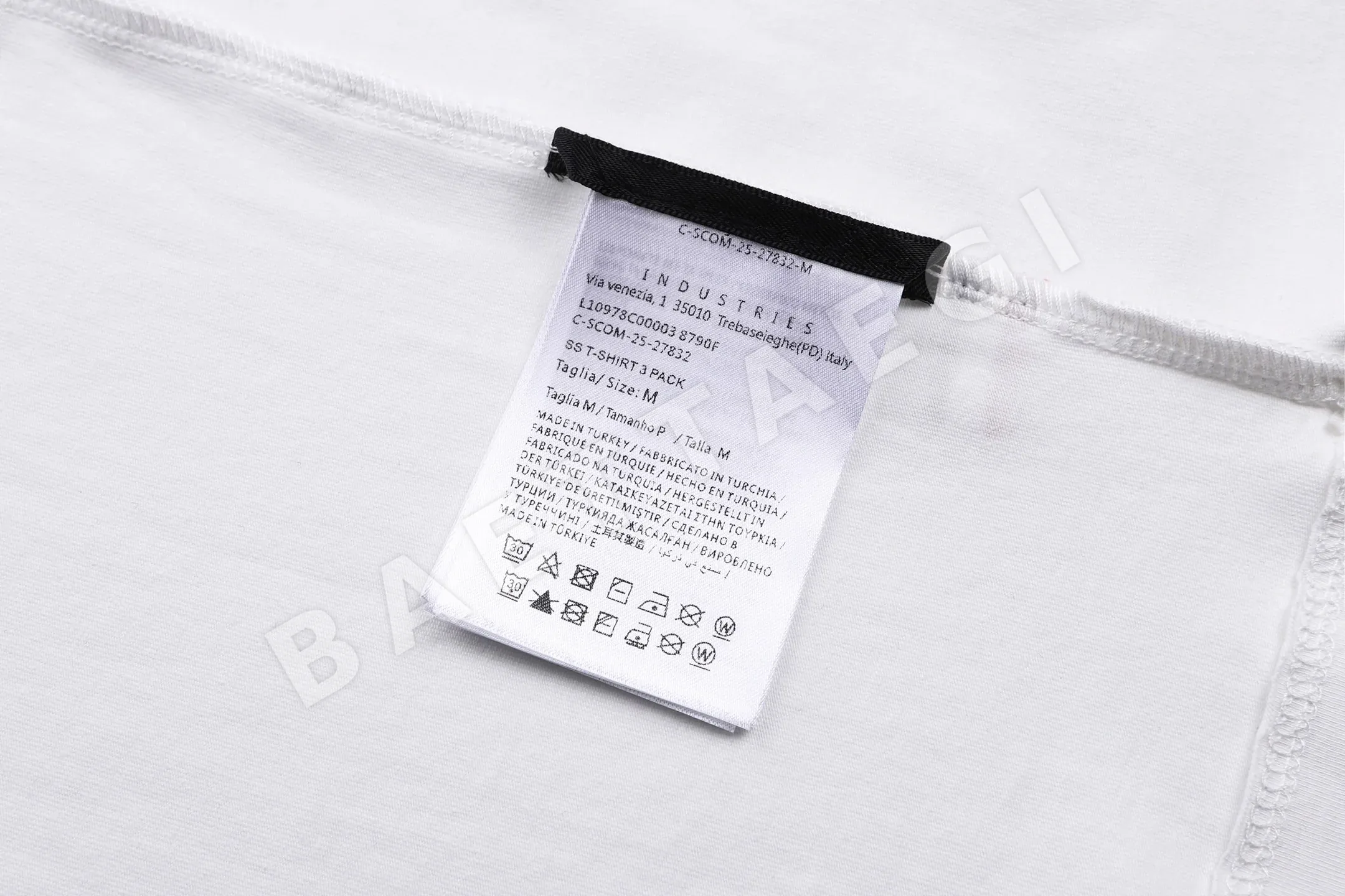 몽클레르 로고 패치 반팔 티셔츠 상세 이미지 9