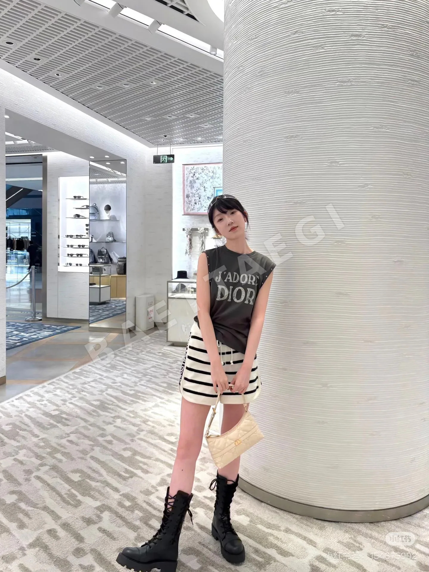 디올 데미지 슬로건 반팔 티셔츠 상세 이미지 9