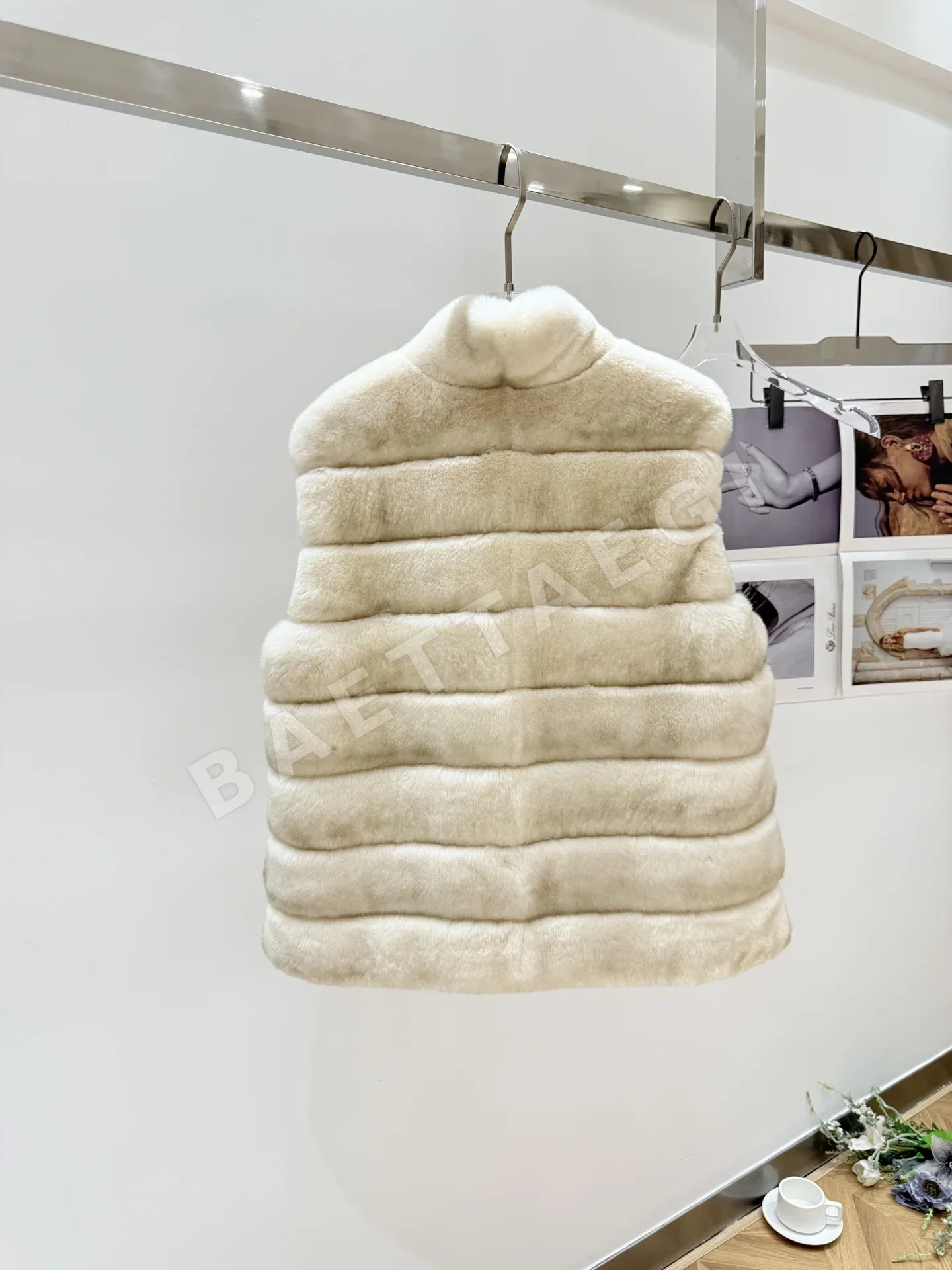 펜디 여성 알파인 렉스 래빗 조끼 상세 이미지 8