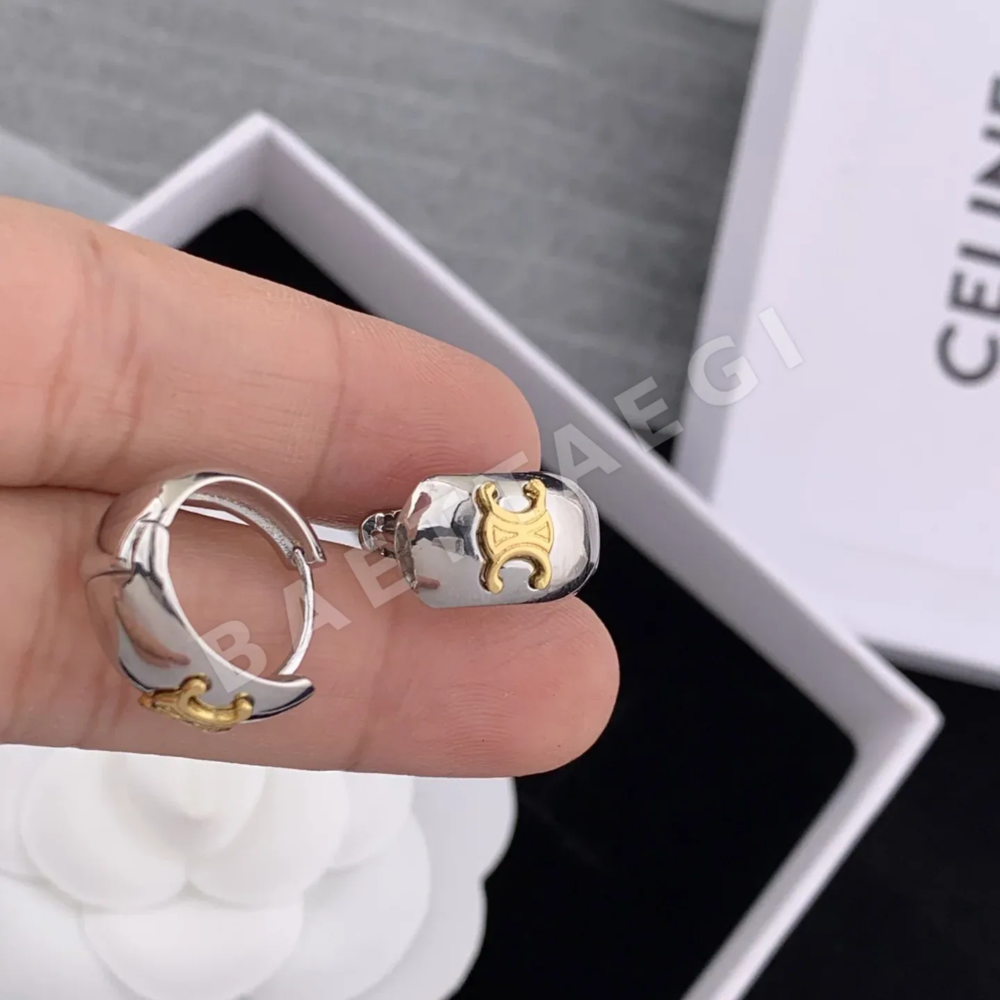 셀린느 귀걸이 69422 Celine Earrings 상세 이미지 6