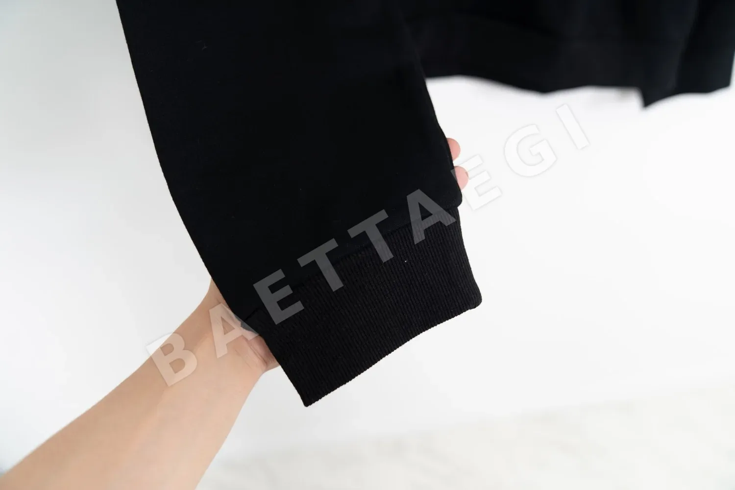 발렌시아가 남성 로고 프린트 후드 상세 이미지 7