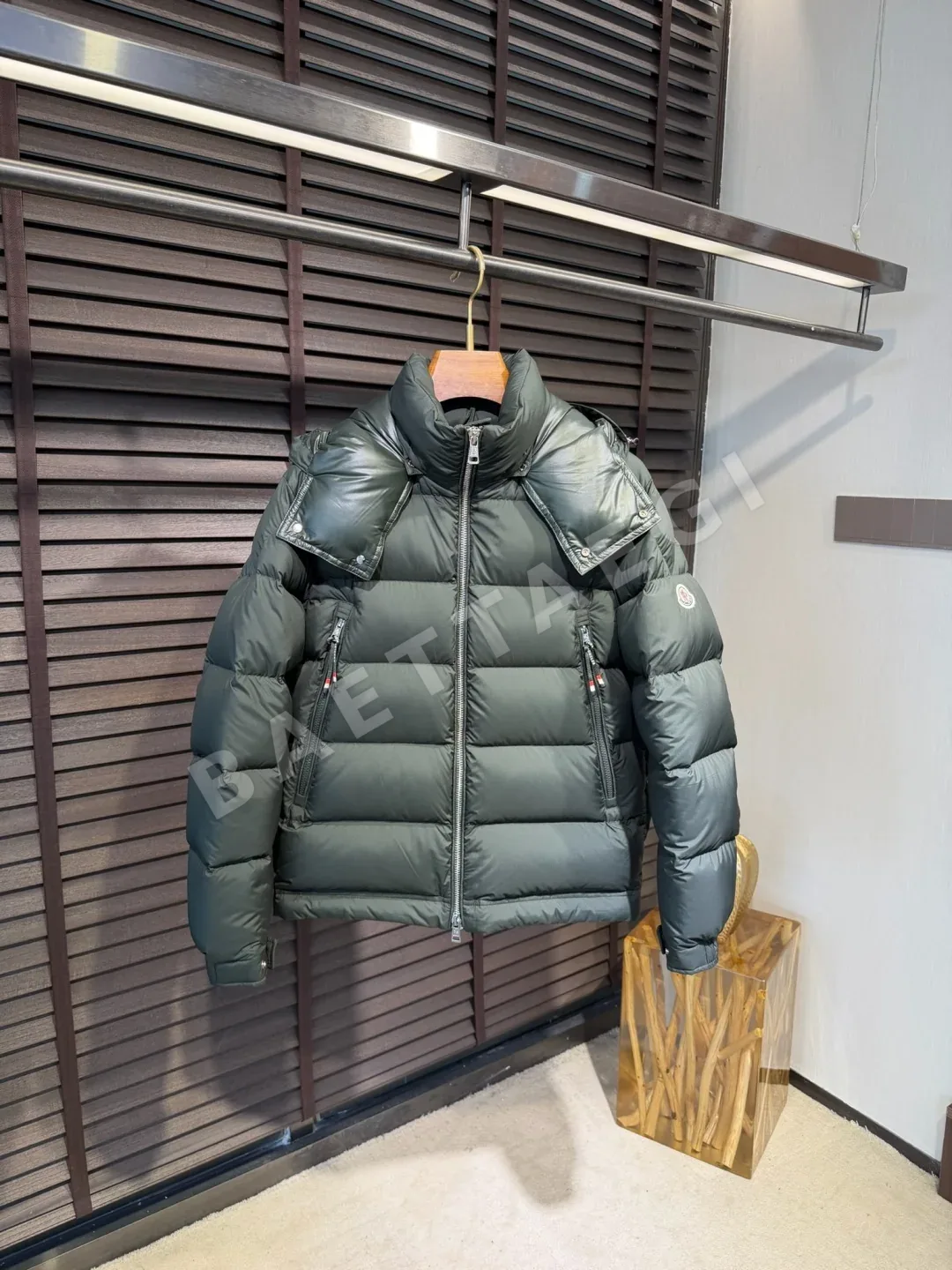 몽클레르 남성 화이트 덕 다운 패딩 자켓 187789