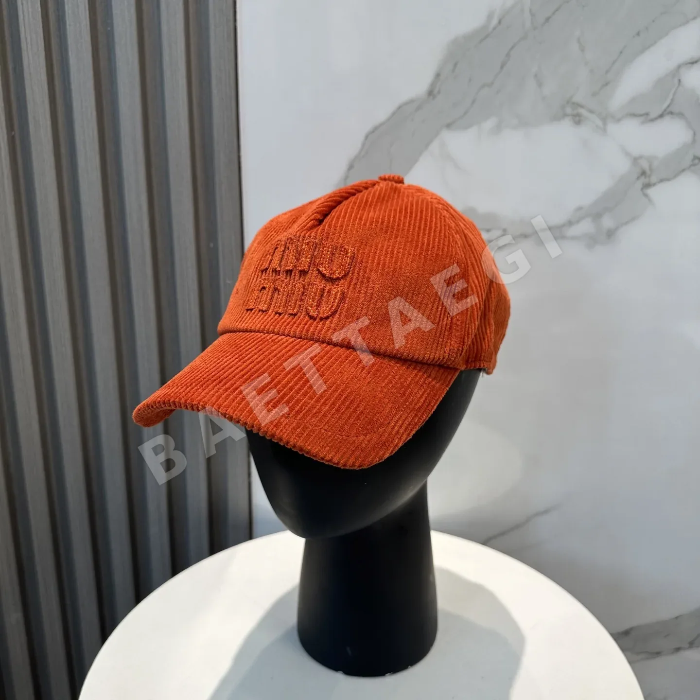 미우미우 코듀로이 베이스볼 캡 118847