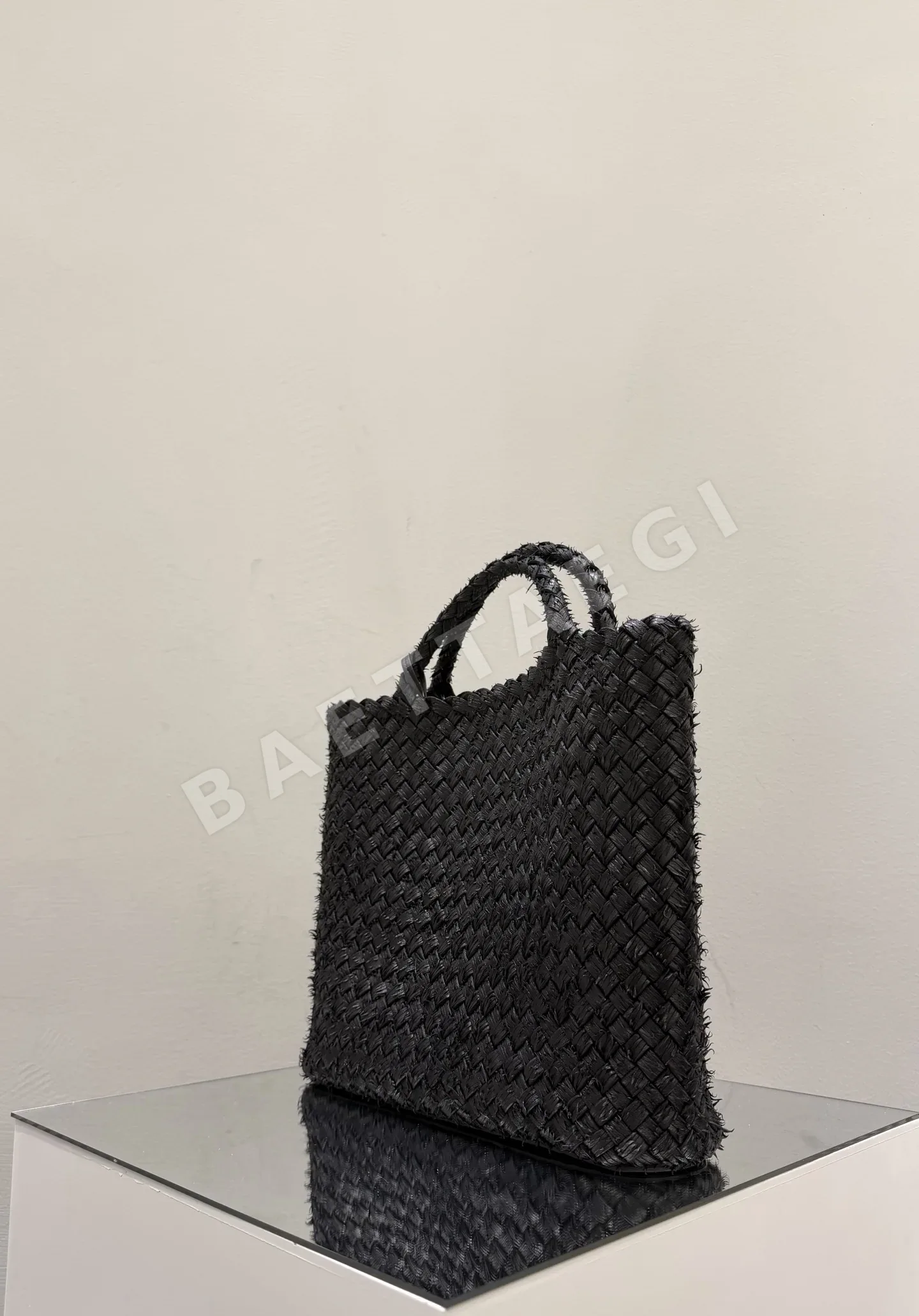 더로우 앰버 수작업 버킷 가방 상세 이미지 2