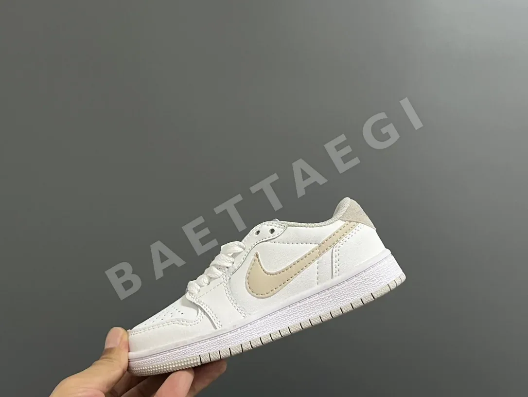 나이키 스니커즈 버클 레이스 169931
